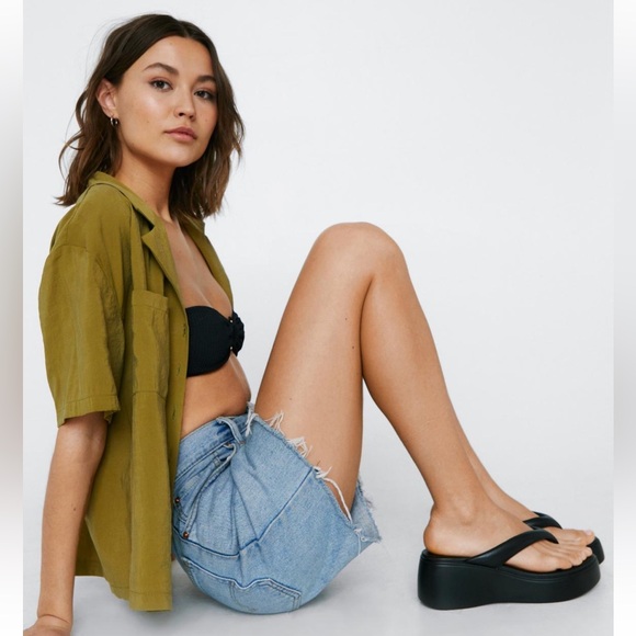 Nasty Gal Platform Faux Leather Flip Flops - Picture 3 of 10